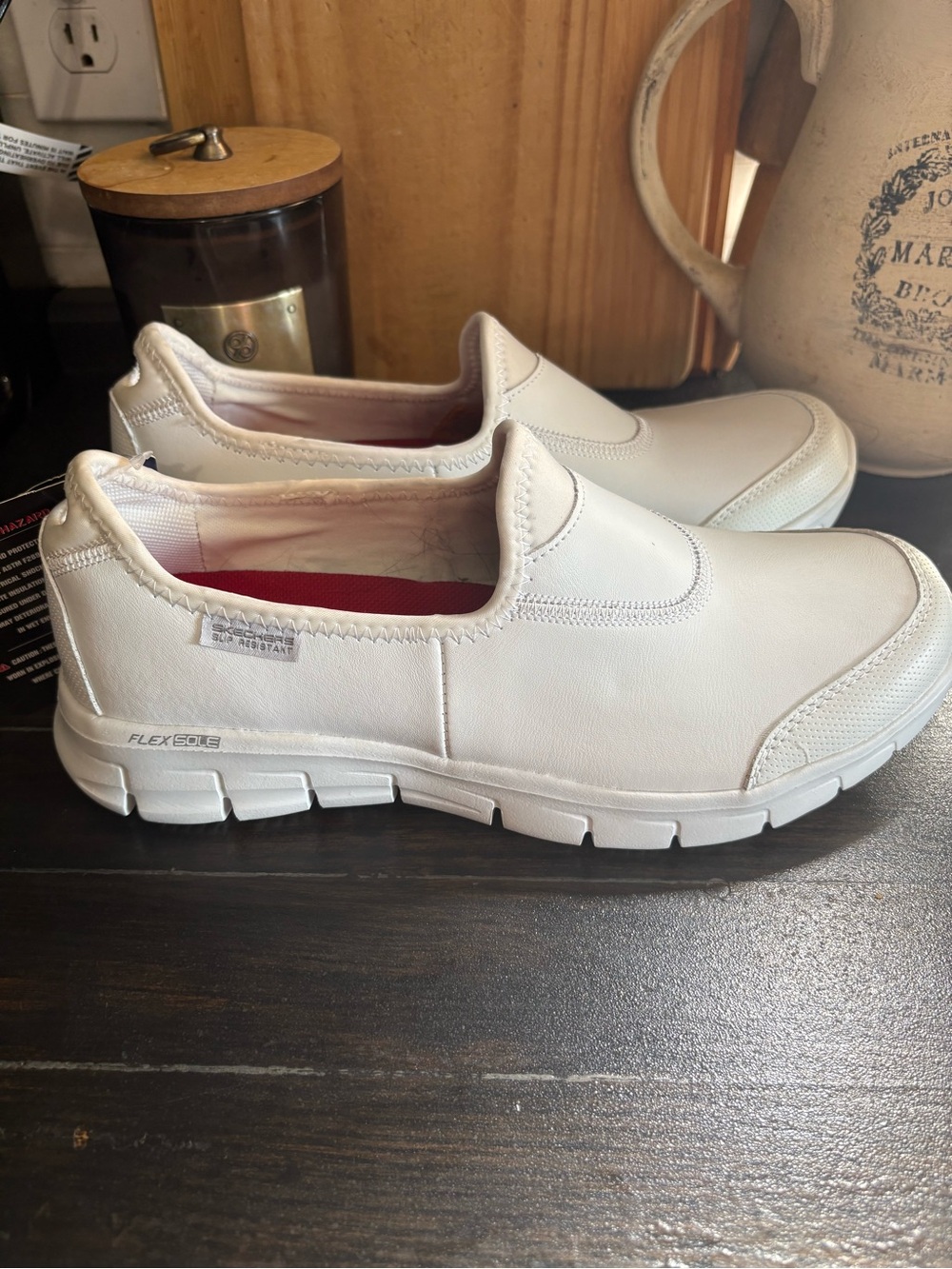Skechers  Slip-On, slip resistant Shoe for Women. Brand new!!!!